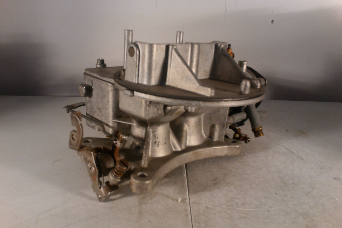 Ford Motorcraft C6DF-B Model 2100 Carburetor