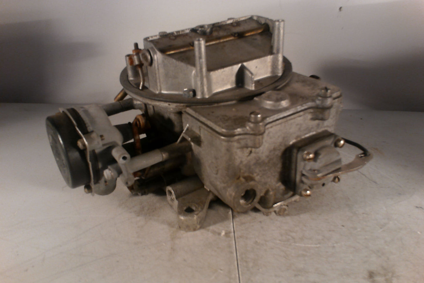 Ford Motorcraft C6DF-B Model 2100 Carburetor