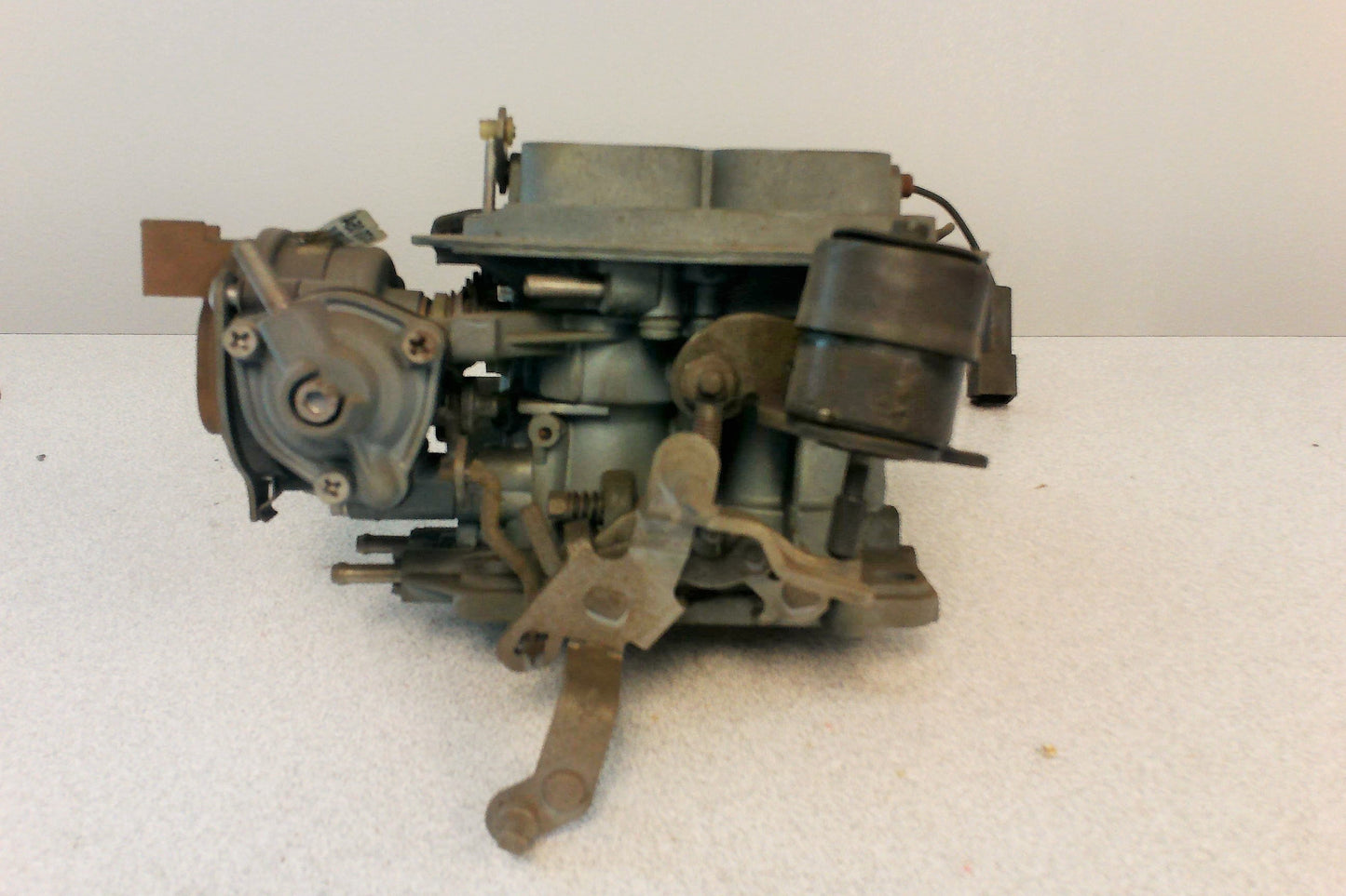 HOLLEY R9110 MODEL 5220 CARBURETOR 4179054