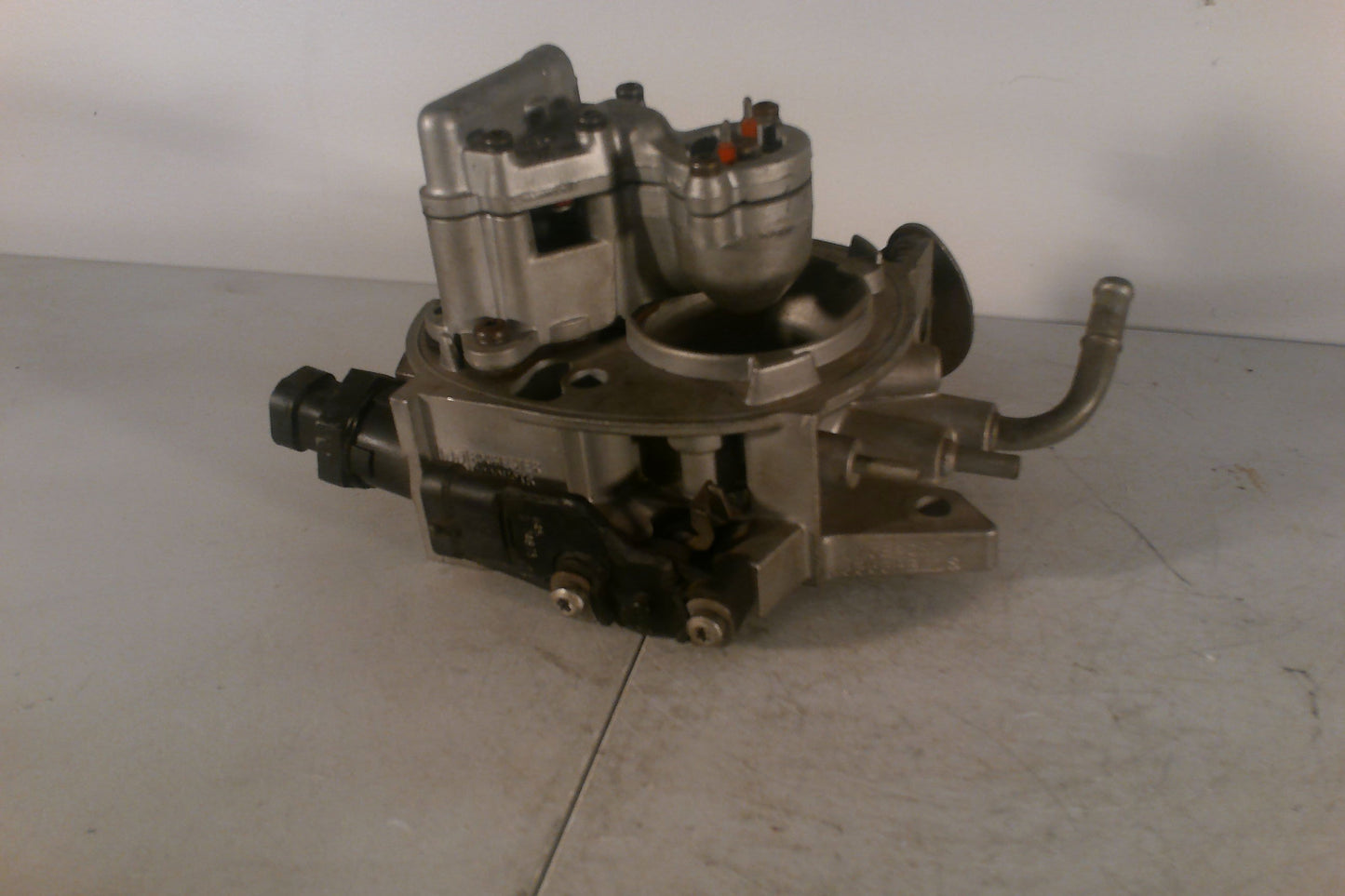 GM THROTTLE BODY INJECTION-TBI 17084082