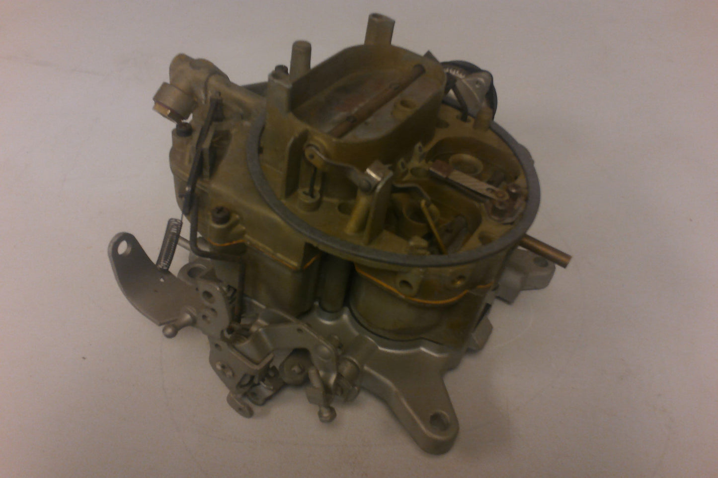 FORD MOTORCRAFT C8SF-G MODEL 4300 CARBURETOR