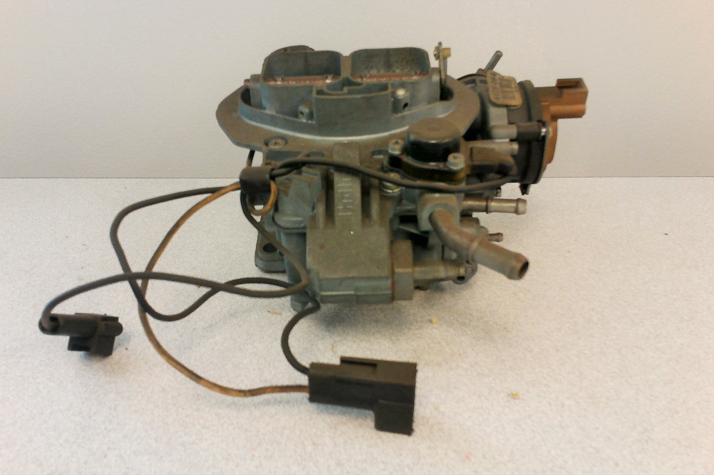 HOLLEY R9110 MODEL 5220 CARBURETOR 4179054