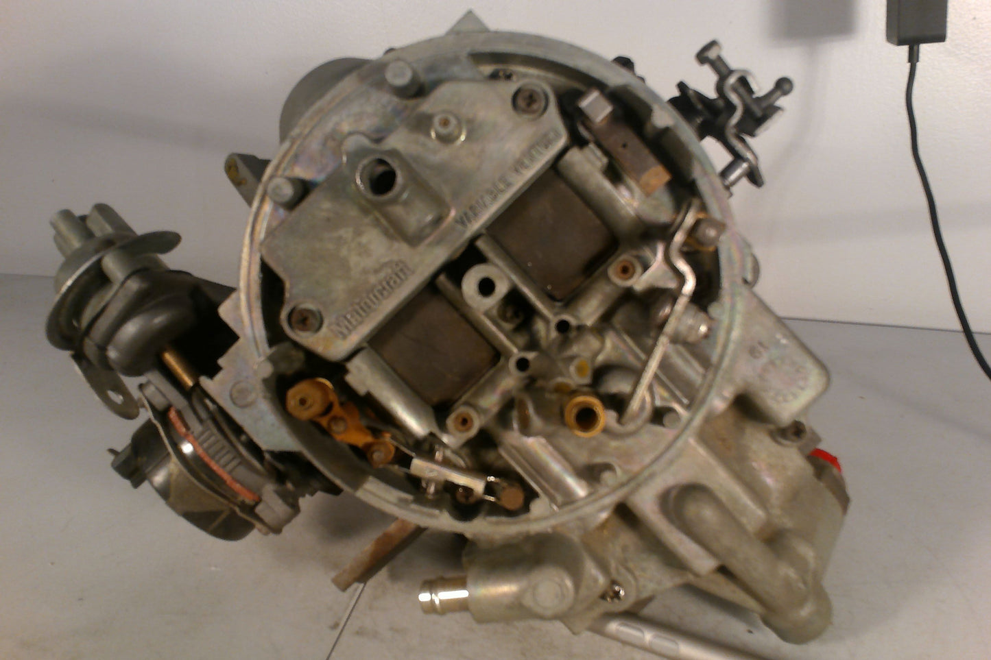 FORD MOTORCRAFT 2700 VARIABLE VENTURI CARBURETOR
