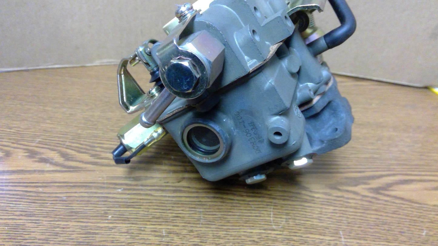NEW NISSAN DATSUN HITACHI CARBURETOR